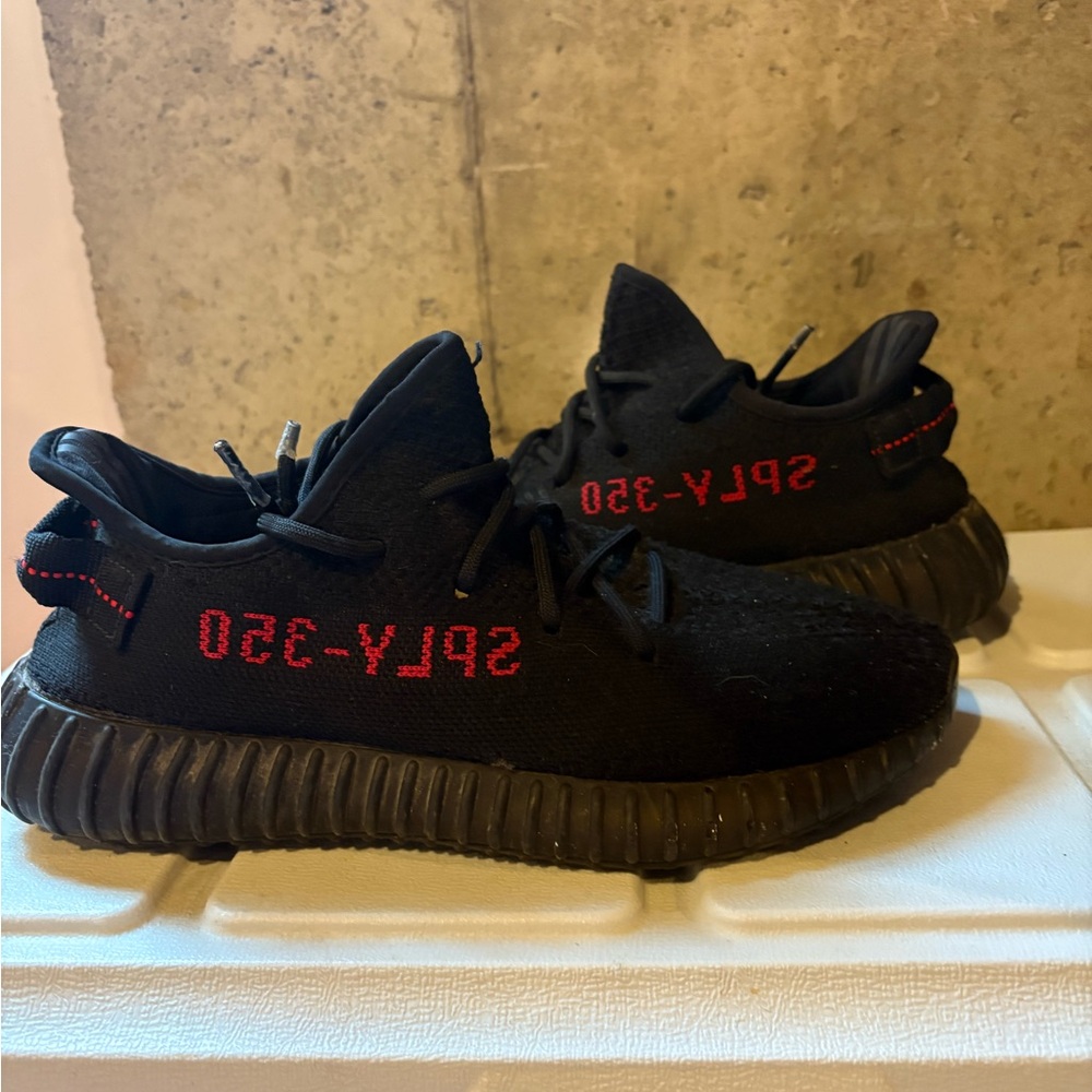 Bred Yeezy Boost 350 Sneakers
